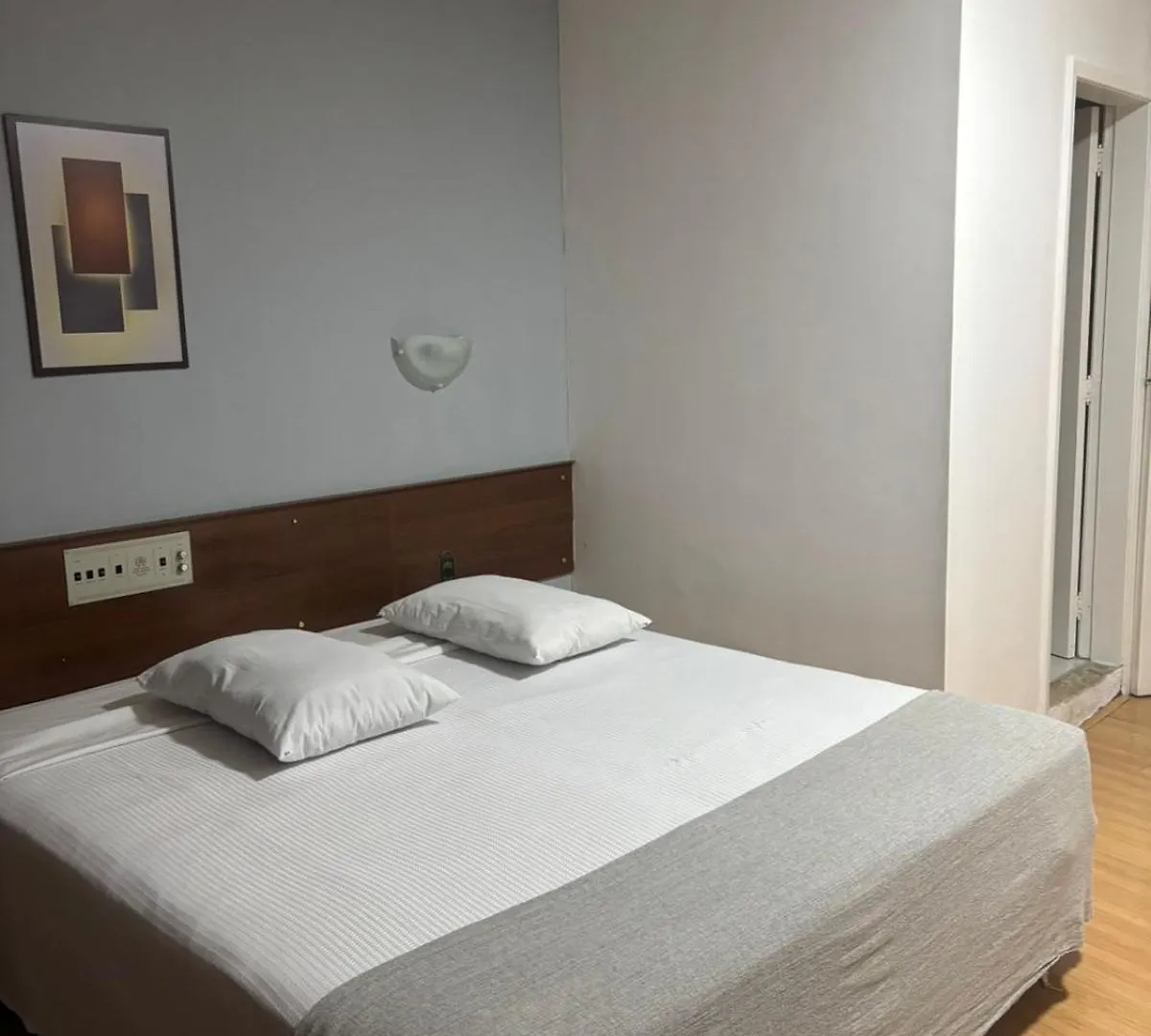 City Hotel By Fast10 Porto Alegre 3*,